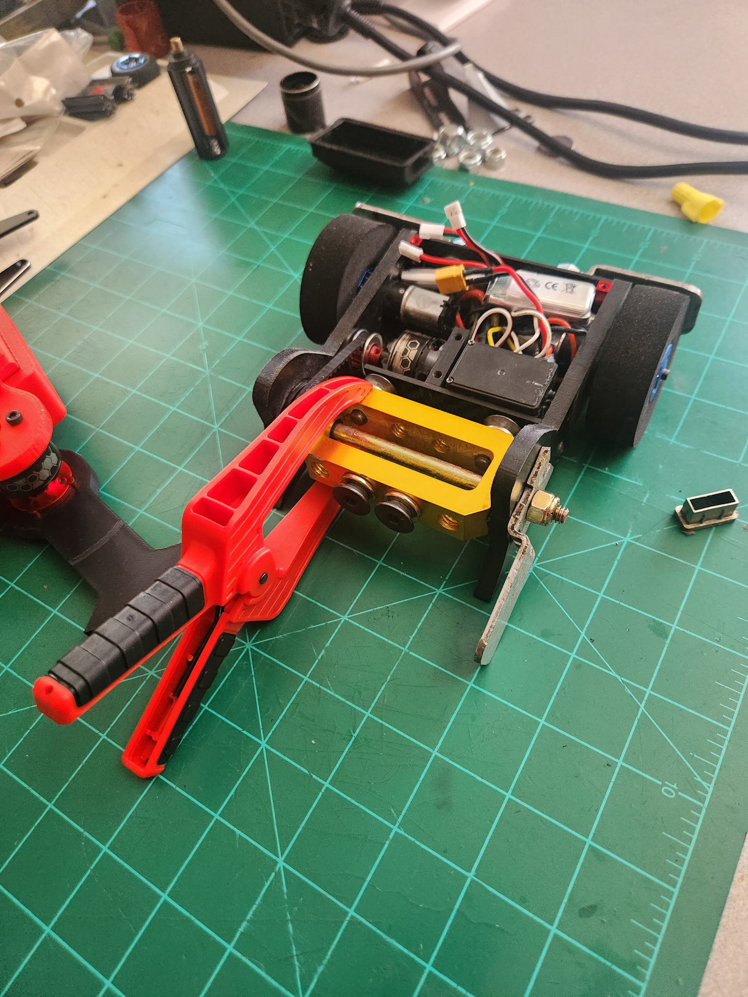 Cryptid Robots 1lb - Antweight at WINTER WARS 2027 - MRCA Qualifier and Coat Drive ...